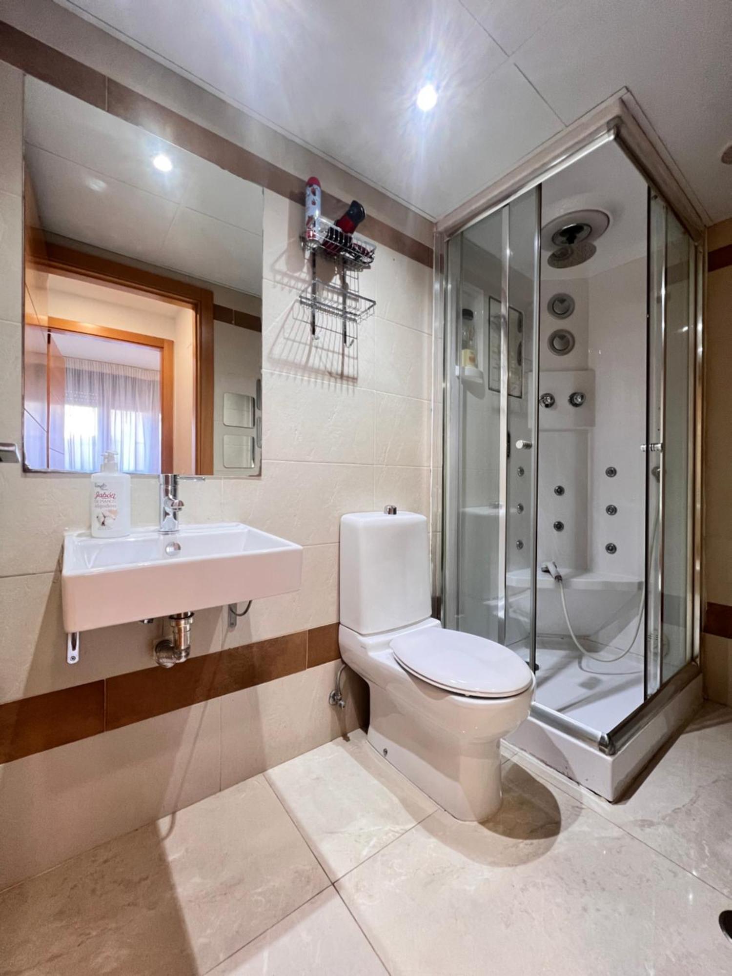 Fabuloso Apartamento Completo Centro Ciudad 莫斯托雷斯 外观 照片